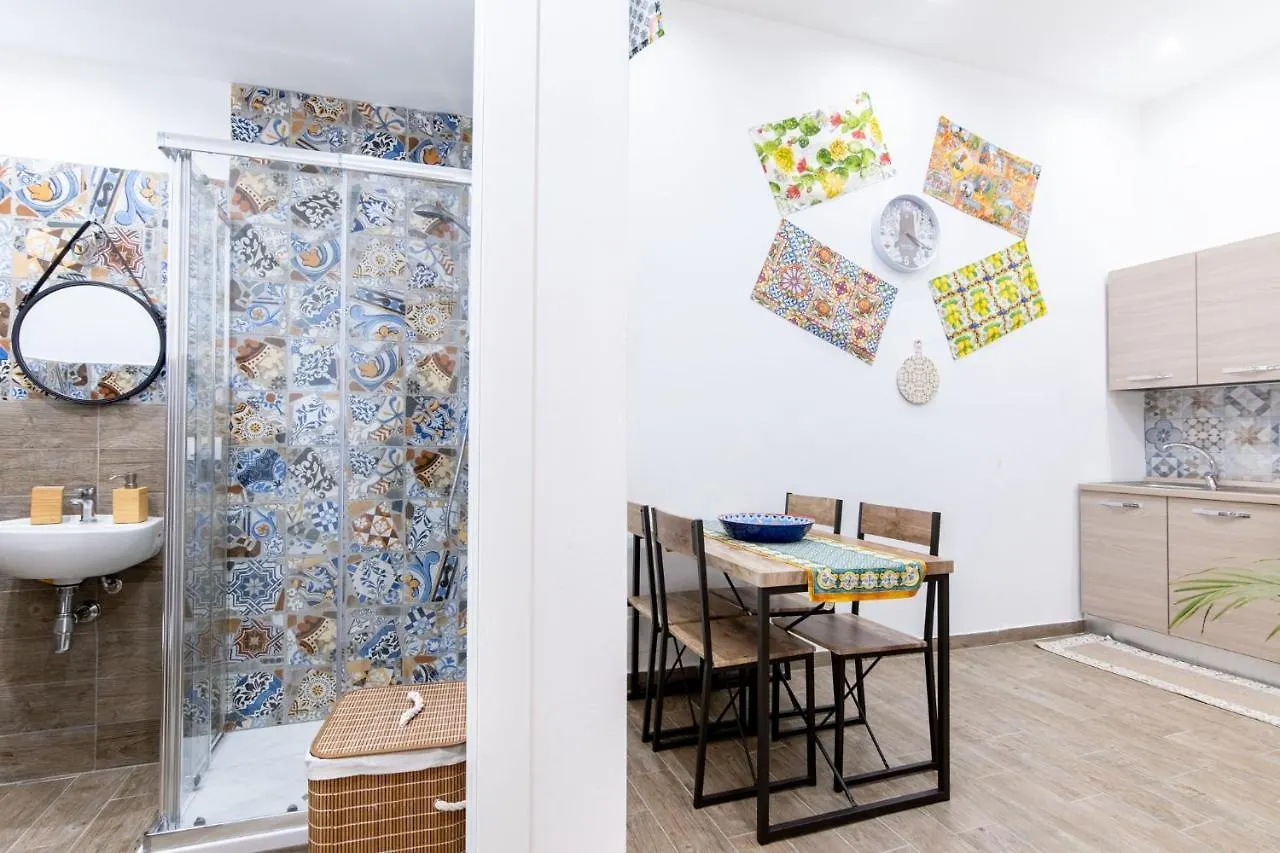 Al Vicoletto Little House Apartment Palermo 0*,