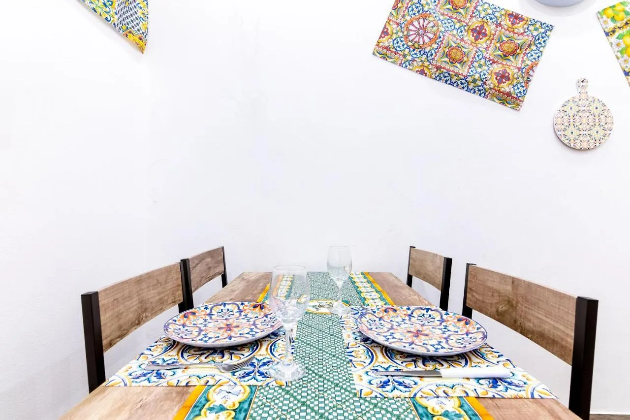 Al Vicoletto Little House Apartment Palermo Italy